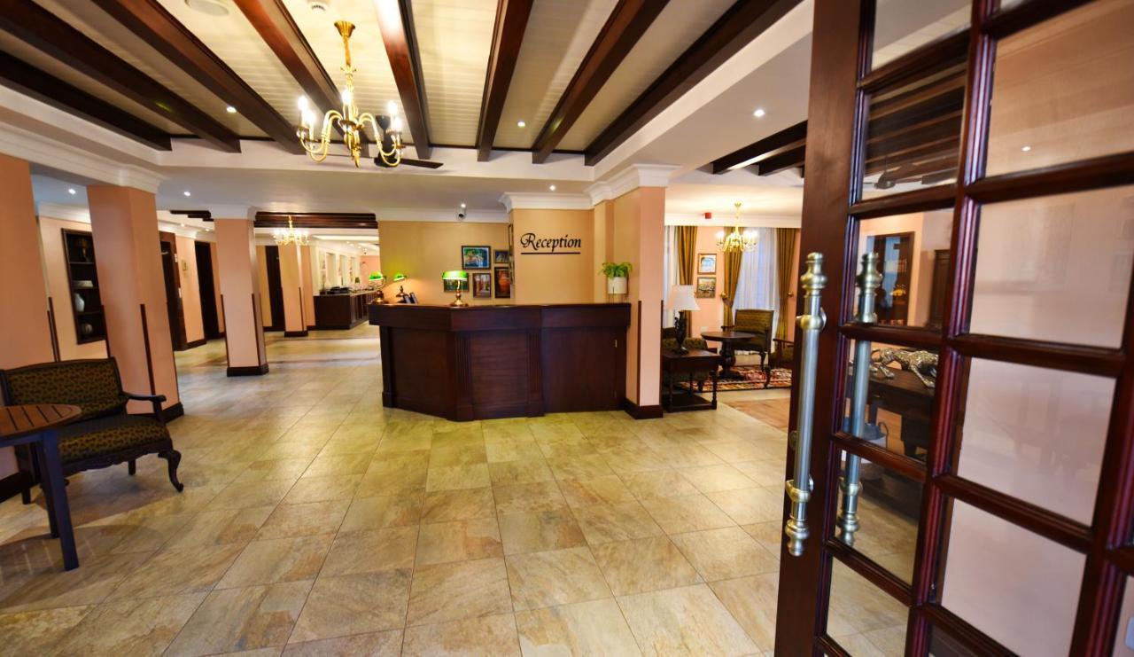 Casa Solada Hotel Кампала Екстер'єр фото