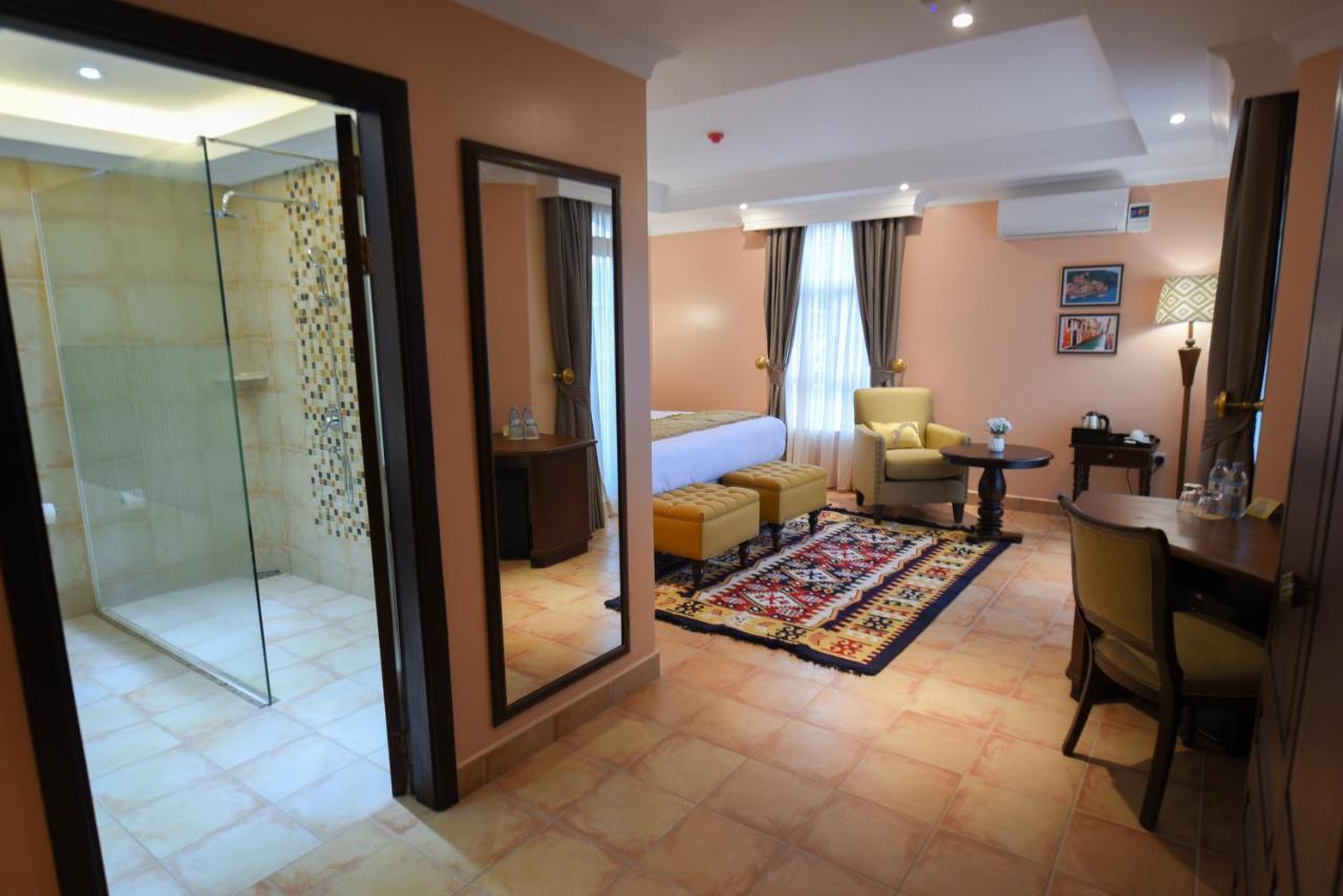 Casa Solada Hotel Кампала Екстер'єр фото
