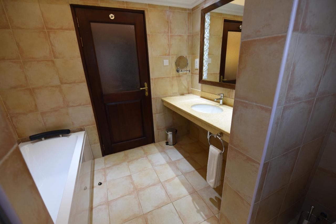Casa Solada Hotel Кампала Екстер'єр фото